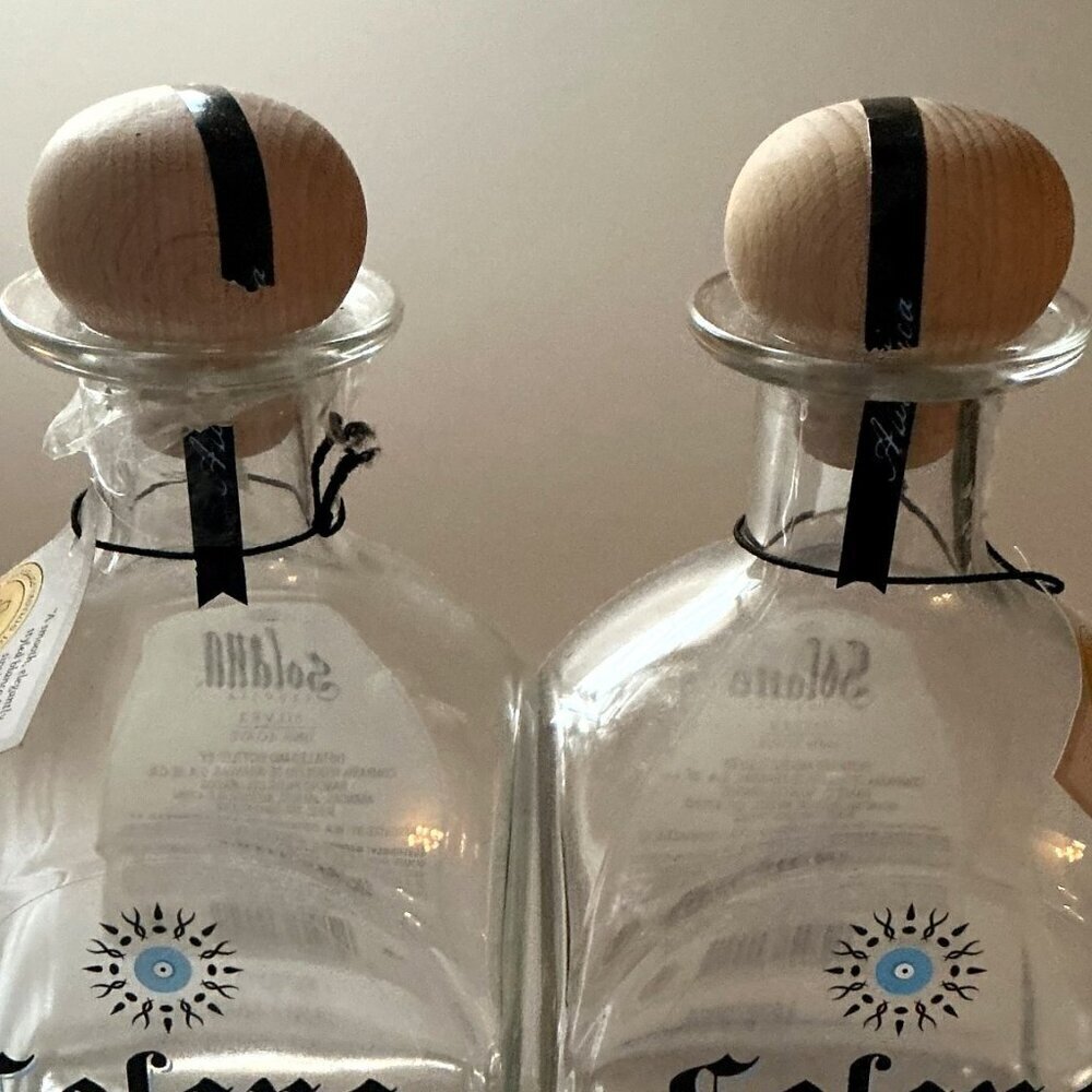 DIY CRAFTING GLASS TEQUILA BOTTLES SET (2) 750 ML - Picture 6 of 6